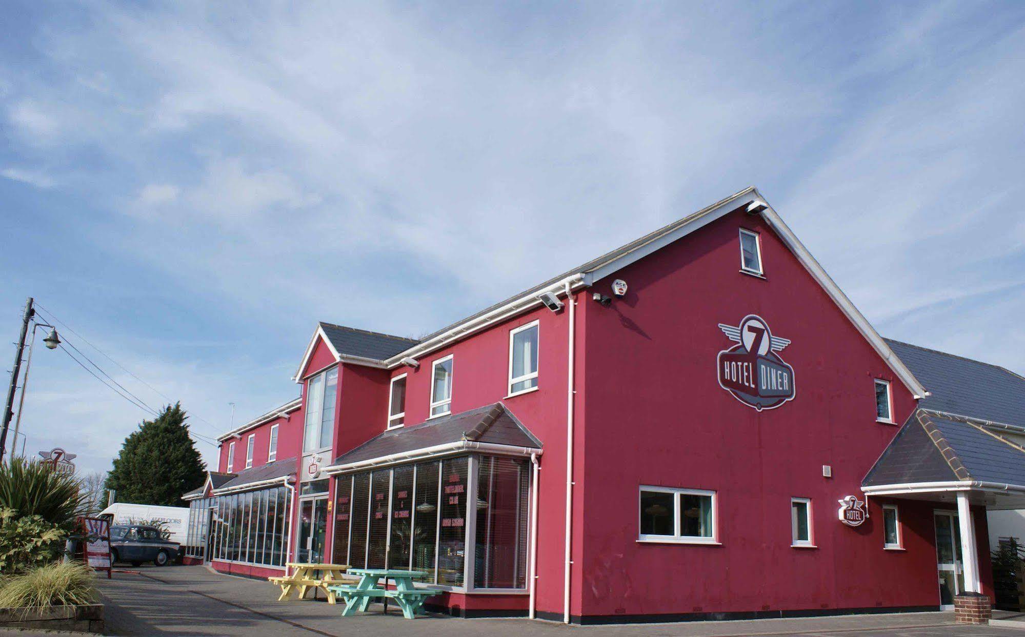 7Hotel Diner Halstead  Extérieur photo